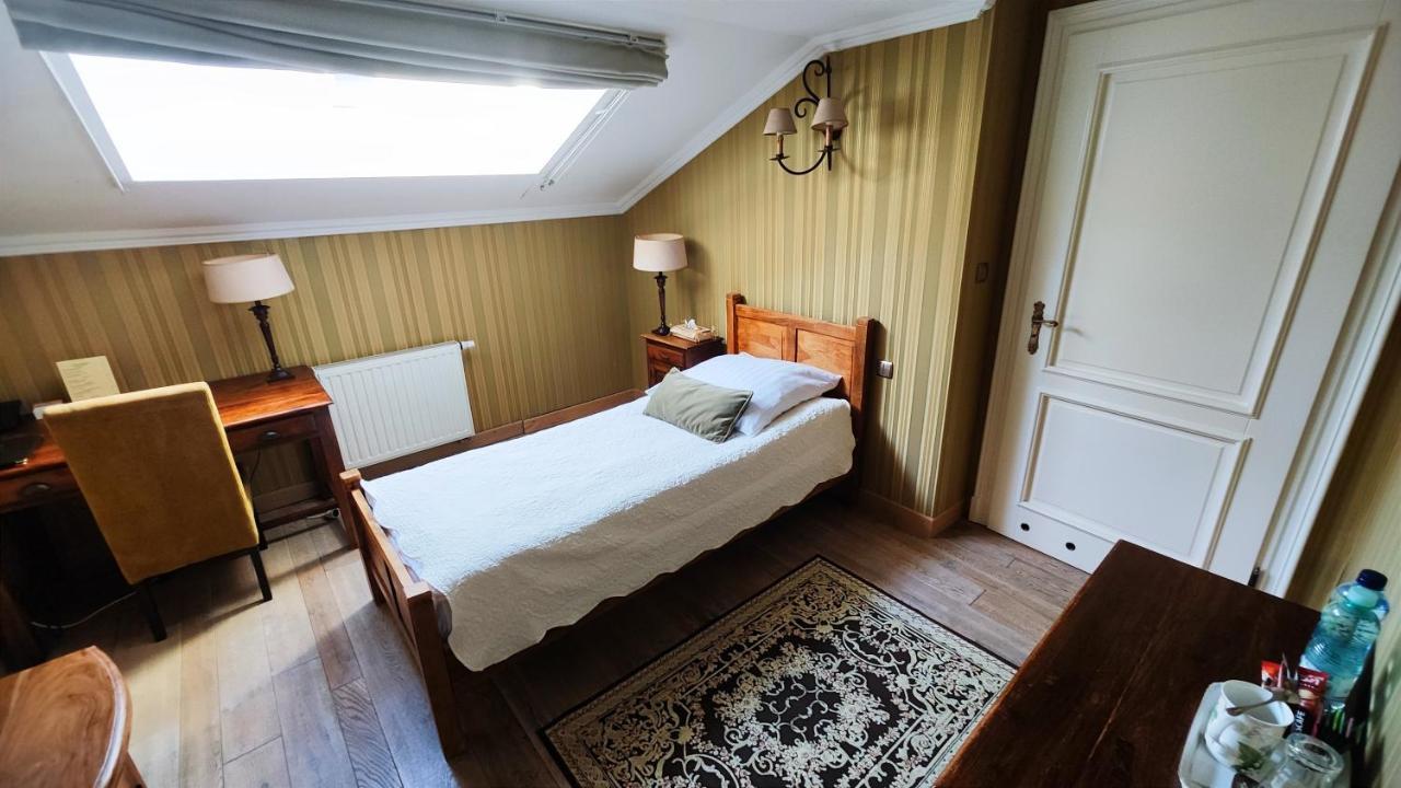Dwór na Wolicy Dębica Quarto foto